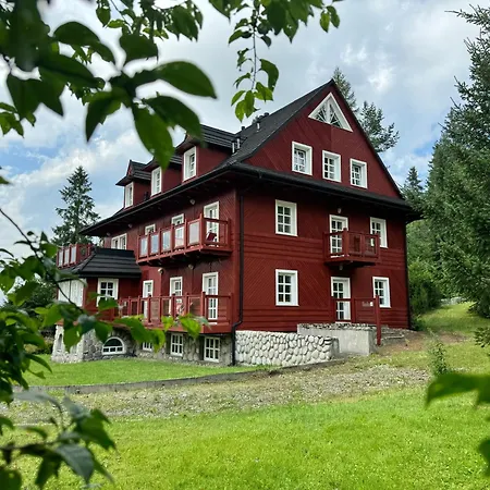 Marysin Bed & Breakfast 3*