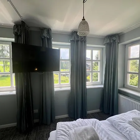 Marysin Bed and Breakfast 3*
