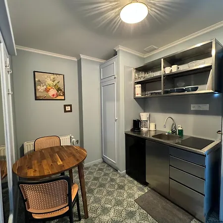 Marysin Bed & Breakfast 3*